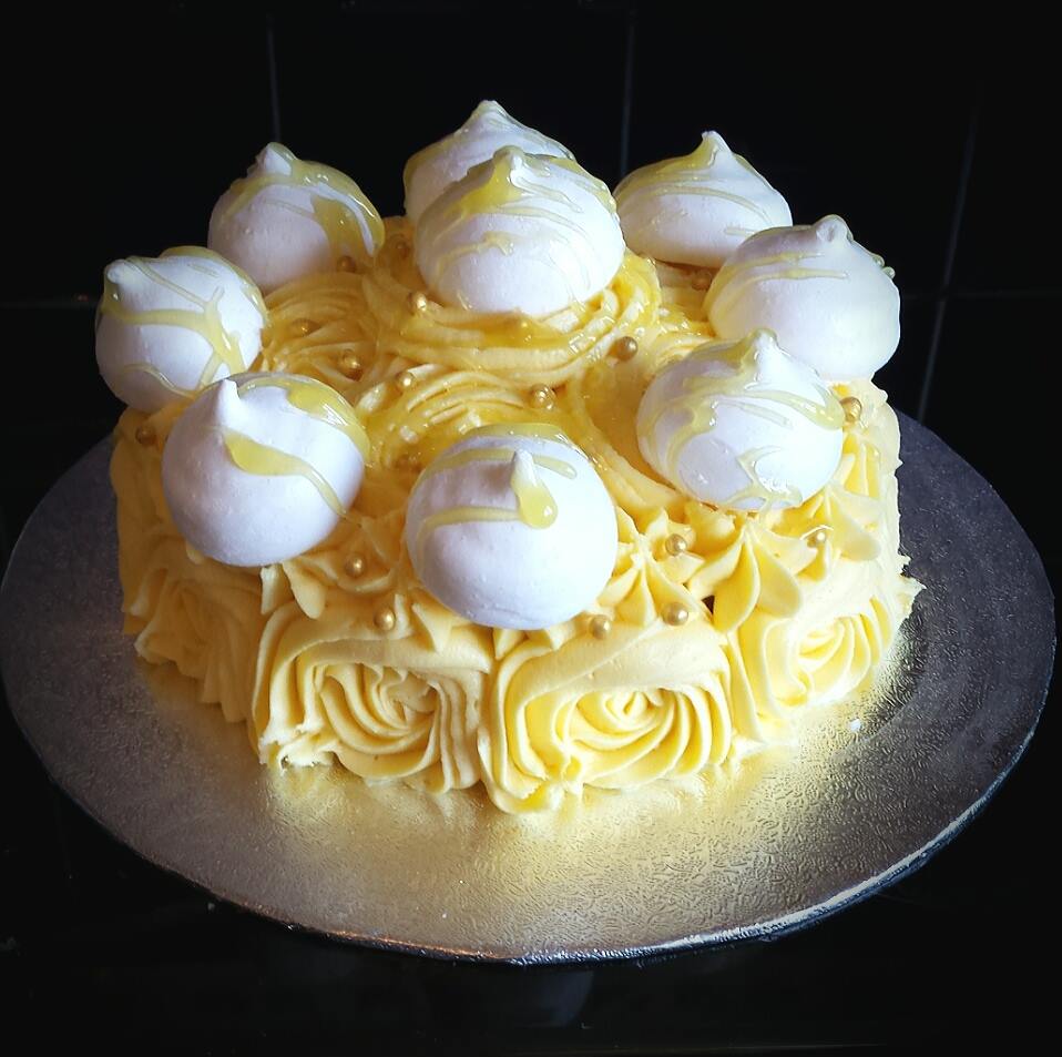 Lemon Meringue Cake Hannah Bakes Cakes
